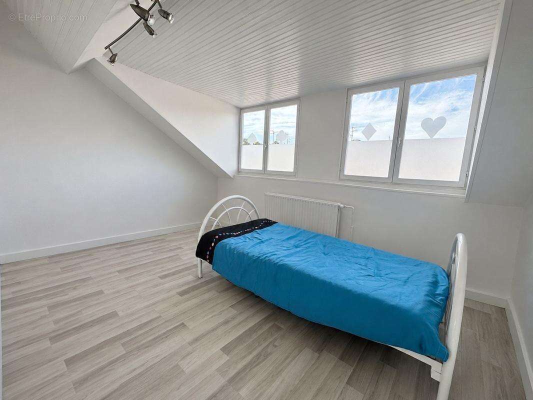 Maison à CROIX