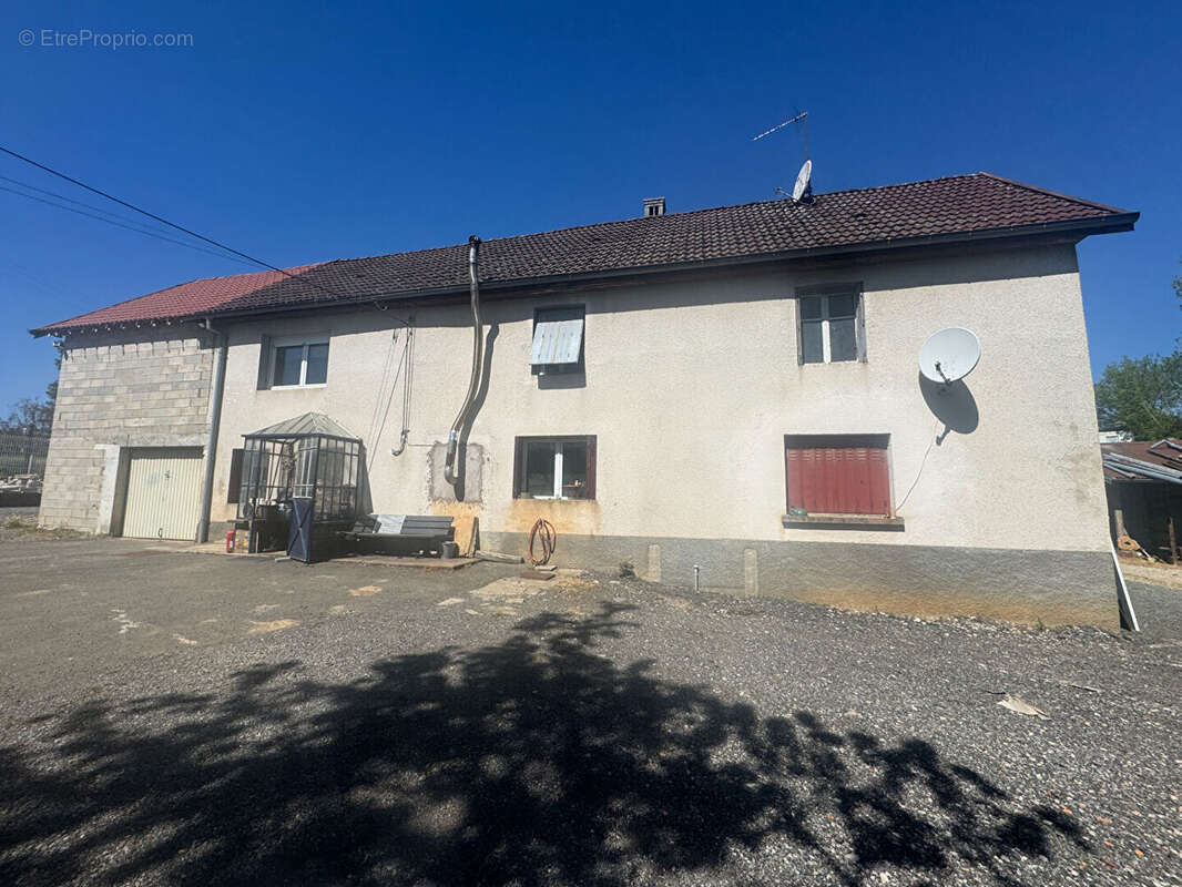 Maison à COURCHATON