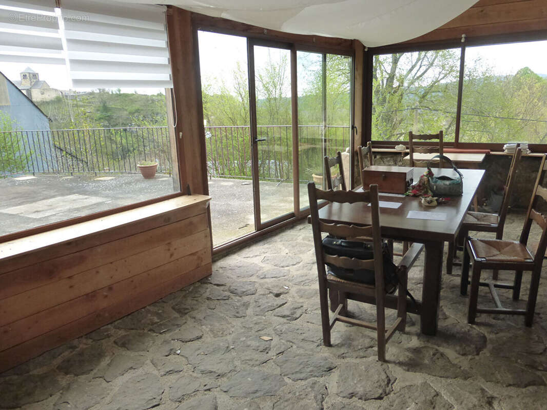 Maison à DAUZAT-SUR-VODABLE