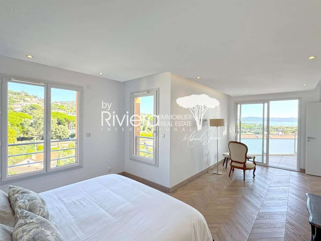 Appartement dernier étage à vendre à Cavalaire-Sur-Mer - photo 18