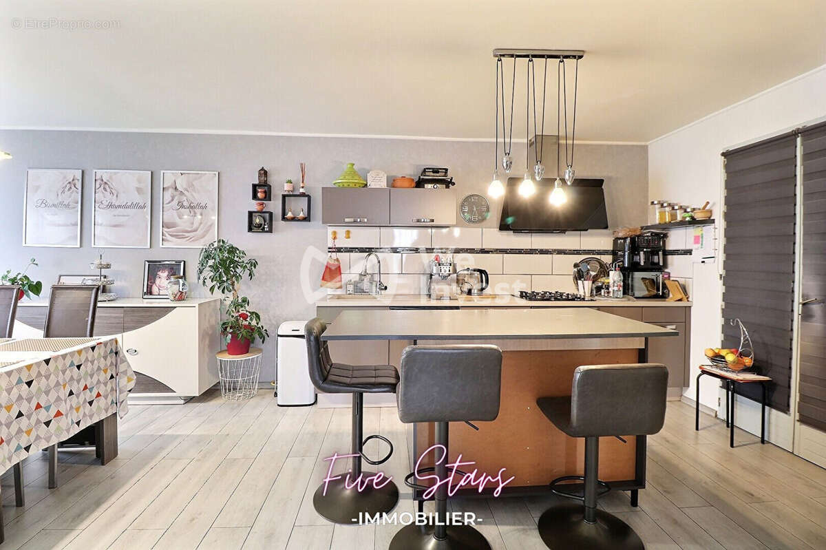 Maison 100 m² à Mairy-Mainville  - photo 3