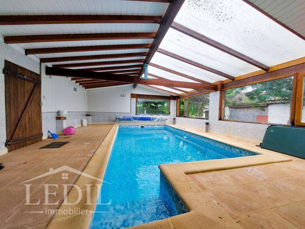 Maison à MONTAYRAL
