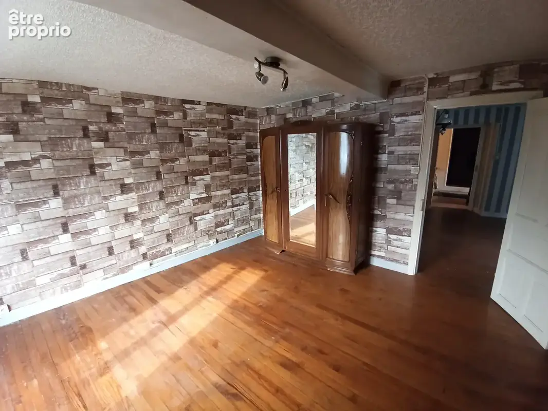 Maison d'habitation avec garage et jardin - photo 10