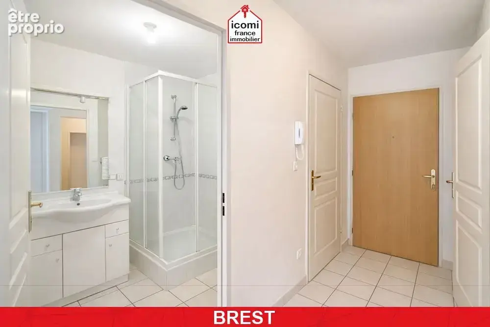 Finistere - brest (29200) - a vendre - appartement 42m² - 1 chambre -  - bourg de lambezelec - ascenseur - proche commerces - photo 4