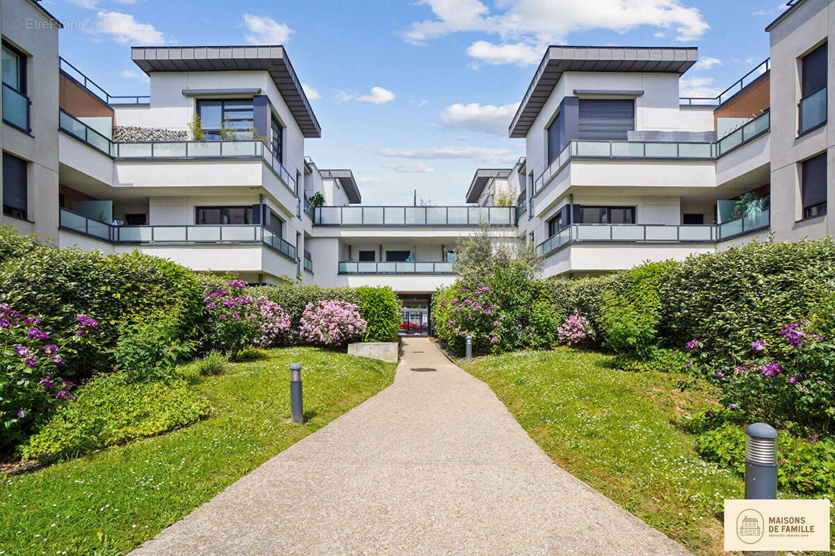Appartement à NOISY-LE-ROI