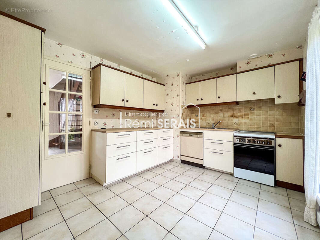 Maison à MONTMERREI