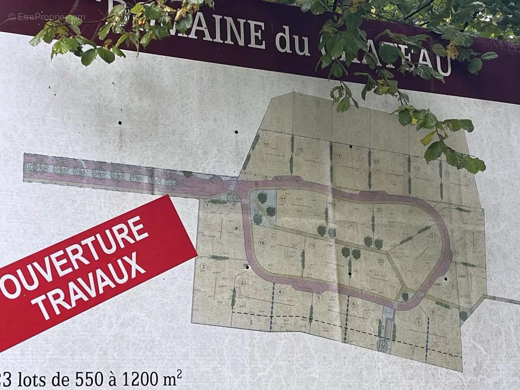 Terrain à CHAZEY-BONS