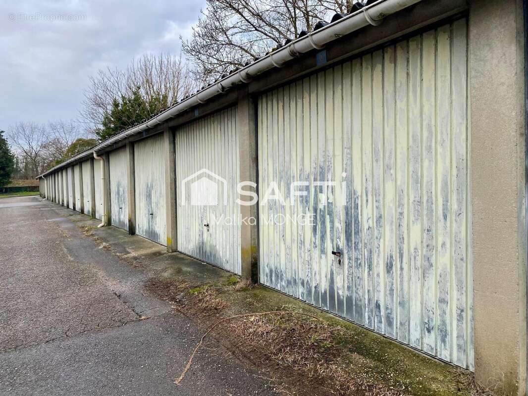 Photo 2 - Parking à BRUGES