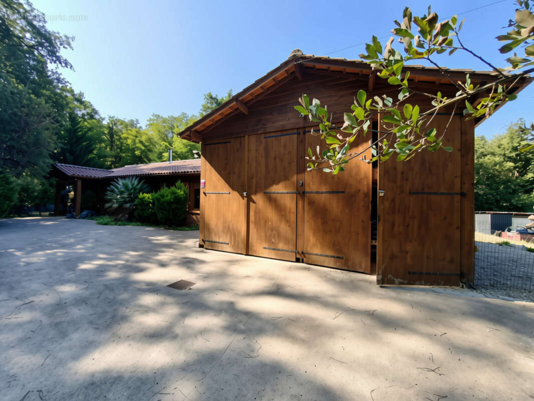 Maison plain-pied à Neuvic 115 m2 - photo 7