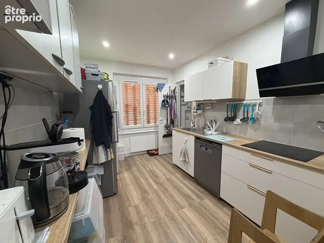 Immeuble Neris Les Bains 11 pièce(s) 246.8 m2 - photo 2