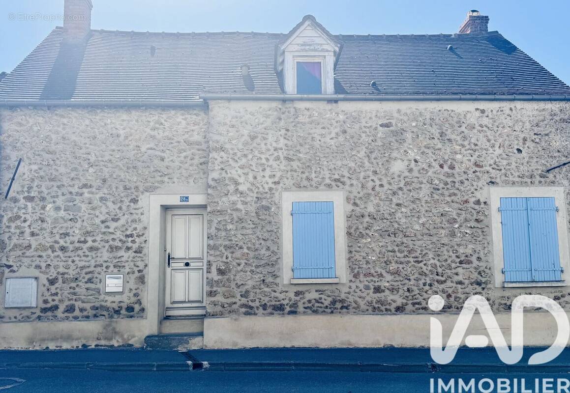 Photo 1 - Maison à SAINT-REMY-L'HONORE