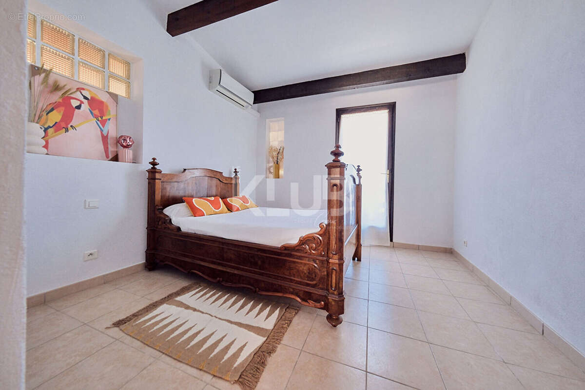 Appartement à L'ILE-ROUSSE