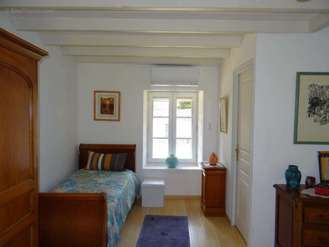 Secteur saint hilaire les places proche de nexon en haute vienne magnifique manoir du 17eme de 280 m² habitables sur 17862 m² de - photo 28