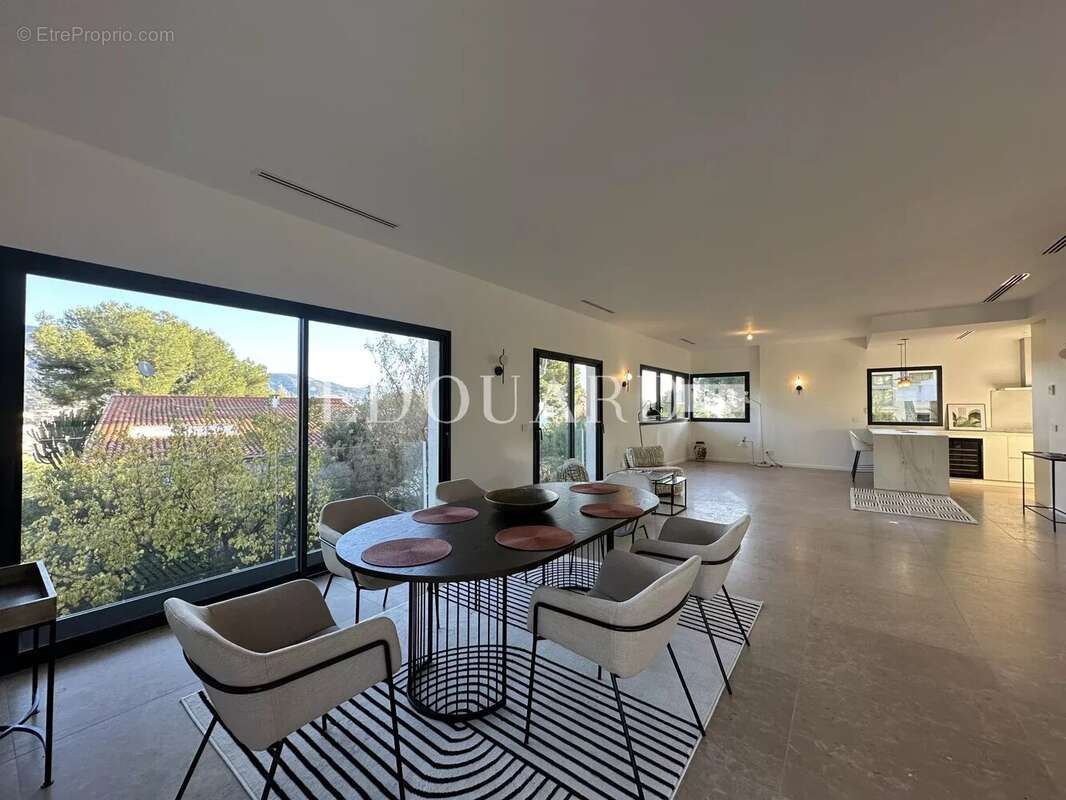 Maison à ROQUEBRUNE-CAP-MARTIN