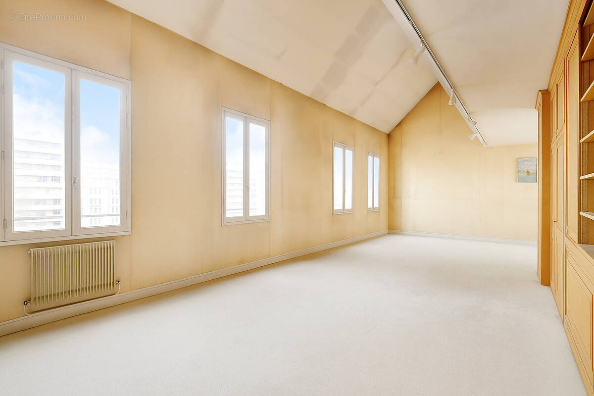 Appartement à PARIS-12E
