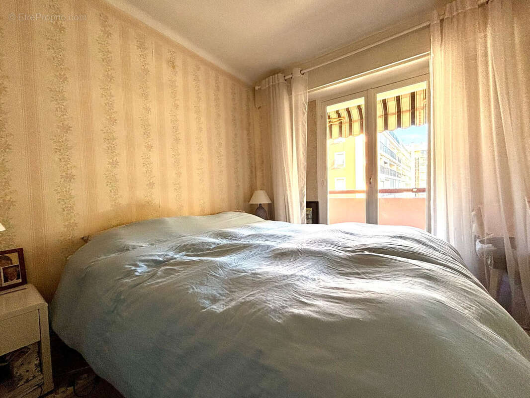 Appartement à ROQUEBRUNE-CAP-MARTIN