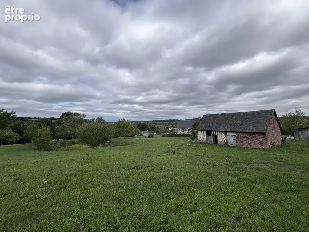 Bel ensemble à réhabiliter en habitation - Pressoir de 110m2 au sol et dépendance sur 7405m2 - photo 11