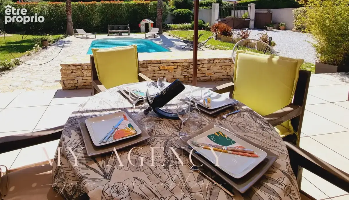 Villa familiale contemporaine avec piscine à Caux - photo 5