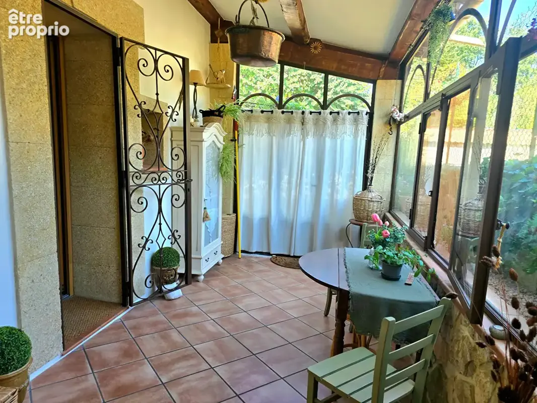 LA BOUILLADISSE- Maison R+1 de type 2 de 66m² environ - photo 2