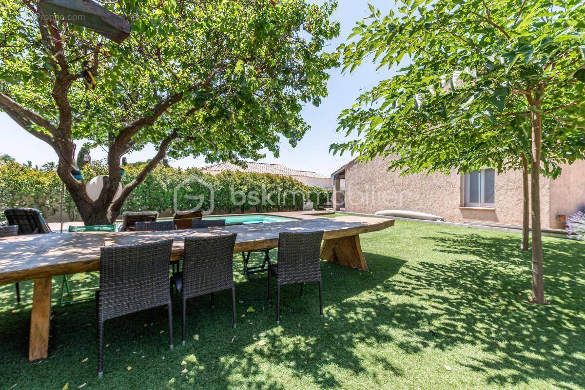 Maison à SIX-FOURS-LES-PLAGES