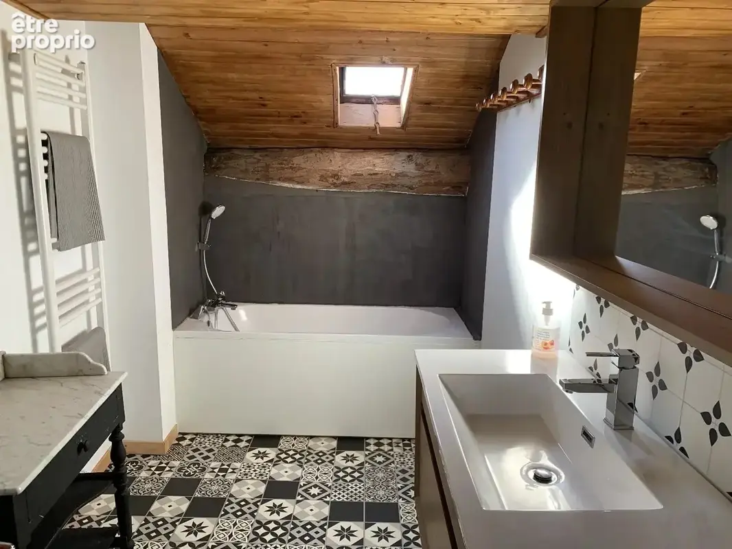 Maison de village avec cour intérieure - photo 12