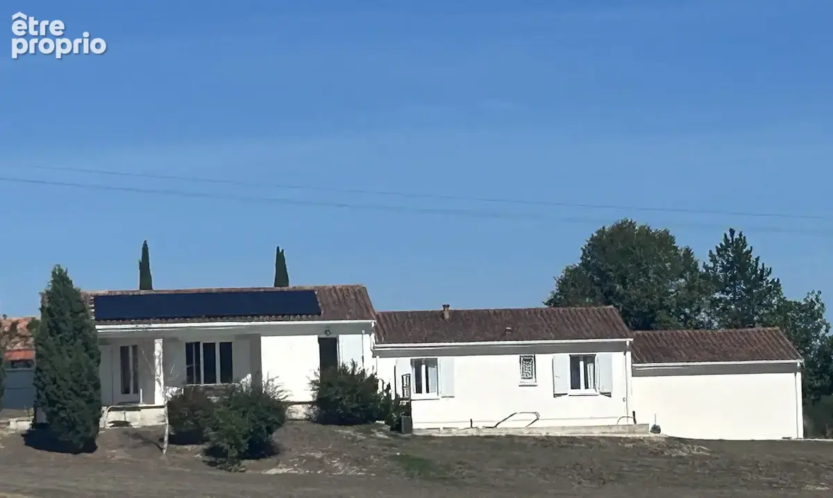Coup de coeur pour cette magnifique maison avec piscine et vues dégagée sur terrain de 8249m2 - photo 30