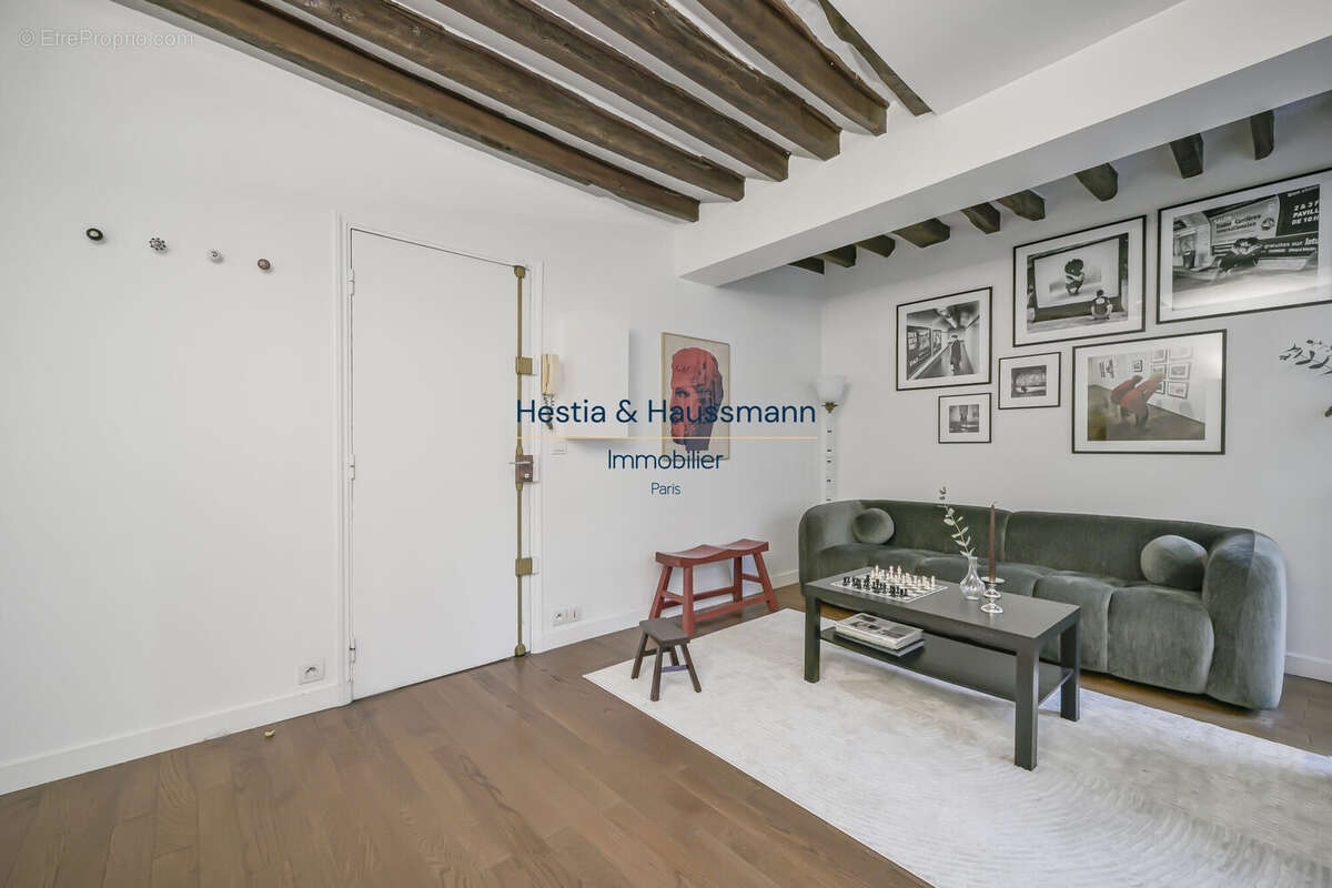 Appartement à PARIS-2E