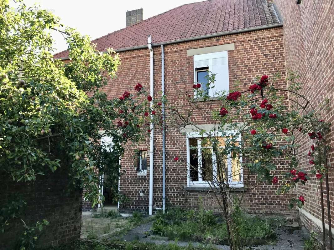 Maison à LE CATEAU-CAMBRESIS