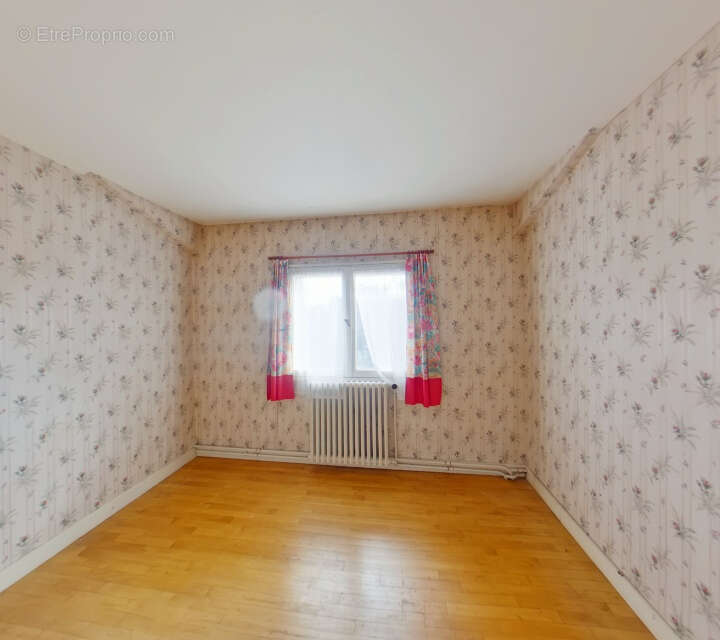 Maison à L&#039;ISLE-JOURDAIN