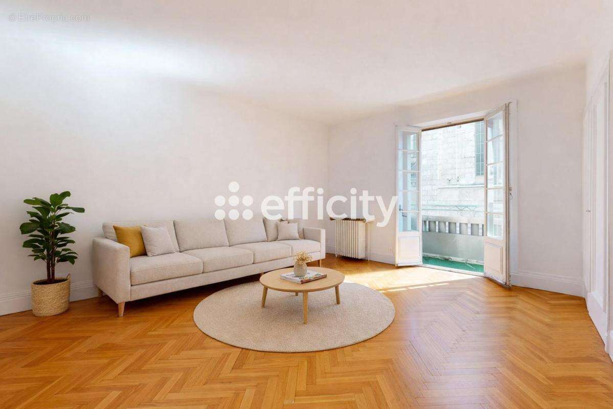 Appartement à LYON-6E