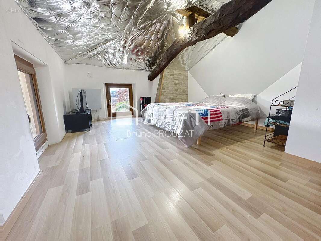 Maison 225 m² à Angeville  - photo 9