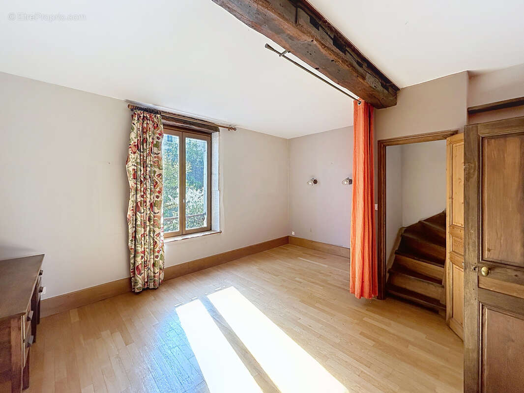 Maison à COMMERCY