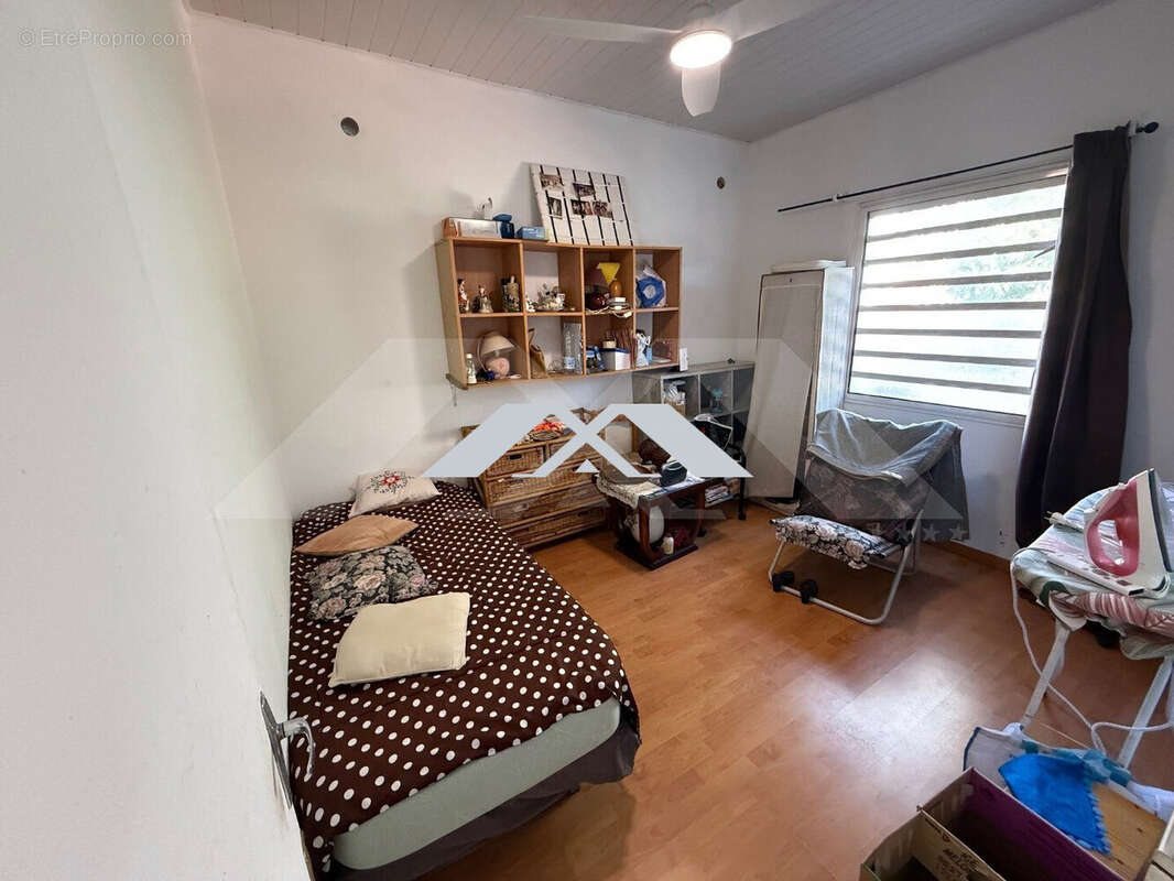 Maison 70 m² à Saint-Joseph  - photo 7