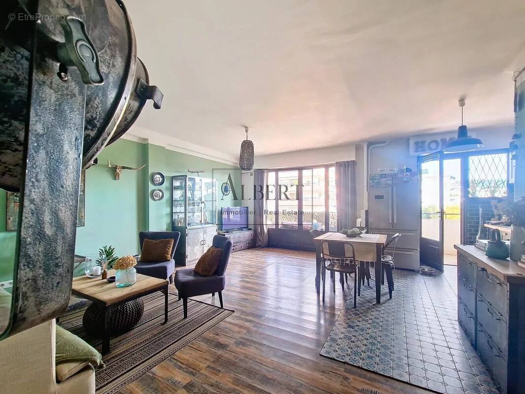 Appartement à LE CANNET