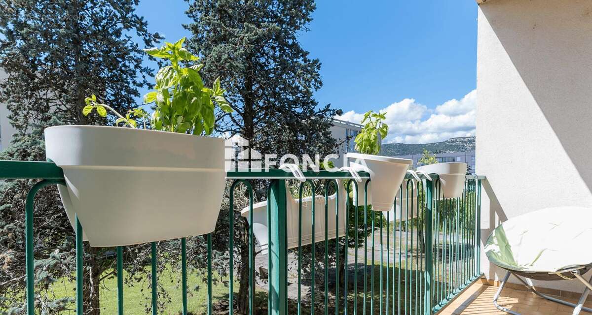 Appartement à GUILHERAND-GRANGES
