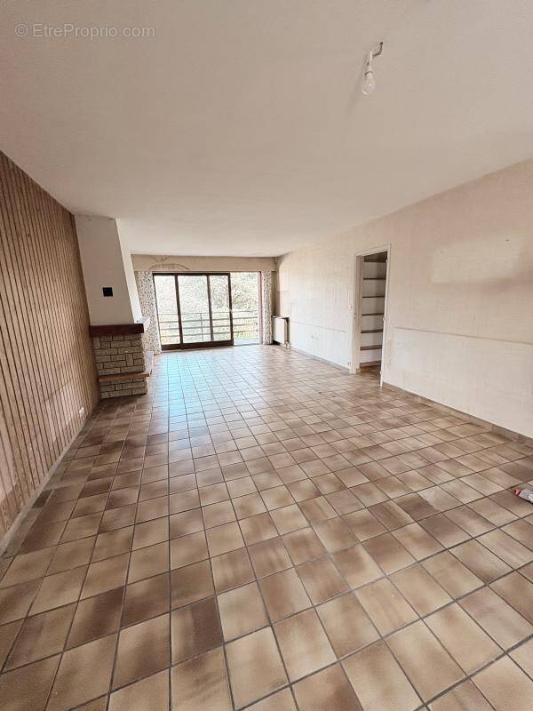 Maison à LA CELLE-SAINT-CLOUD