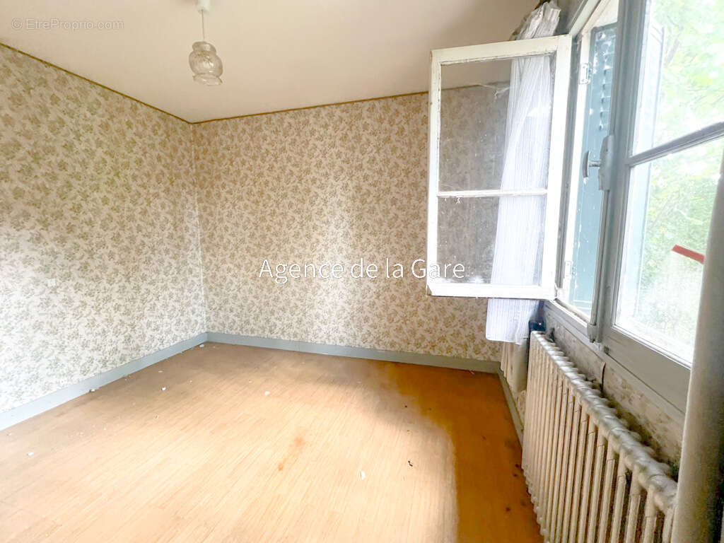 Maison à SARTROUVILLE