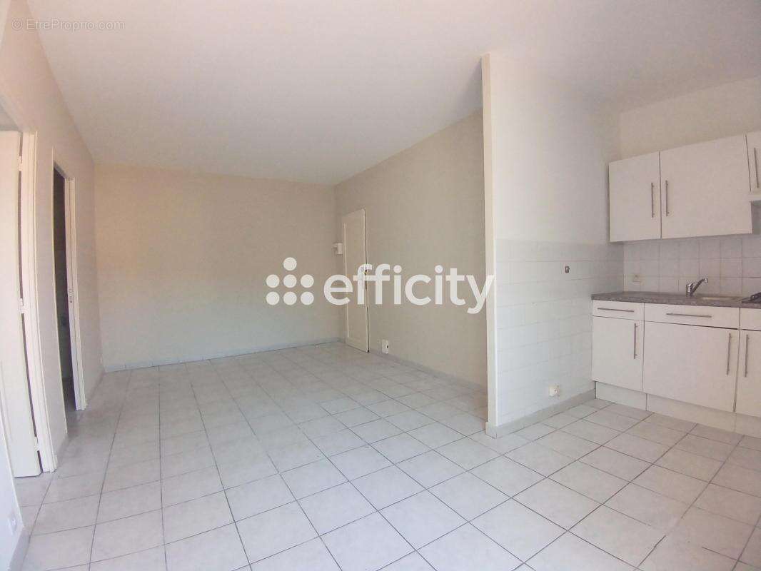 Appartement à SABLET