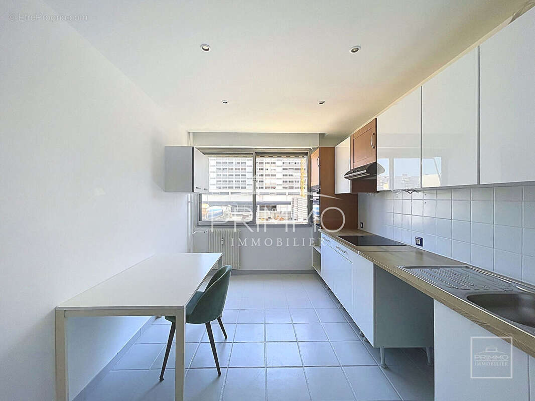 Appartement Villeurbanne 4 pièces 82 m2 avec Terrasse - photo 2