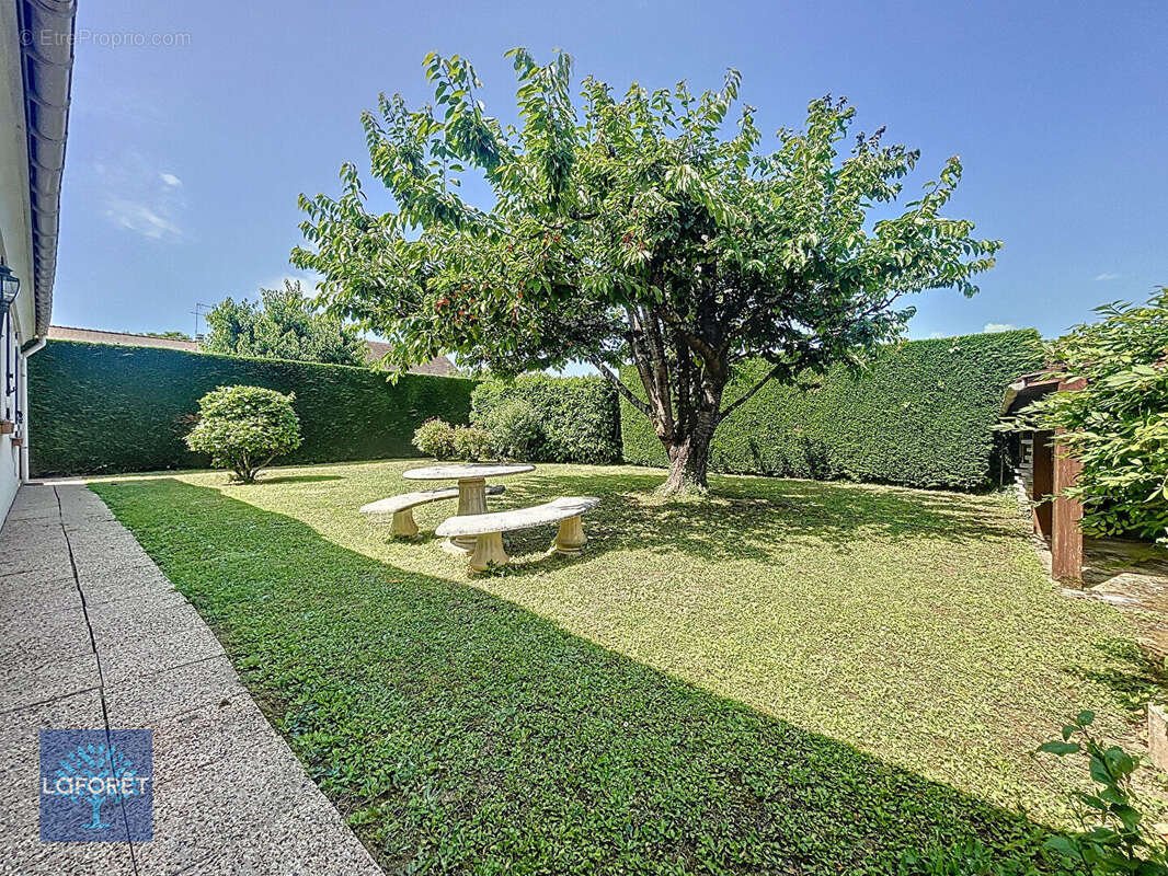 Maison à LEUDEVILLE