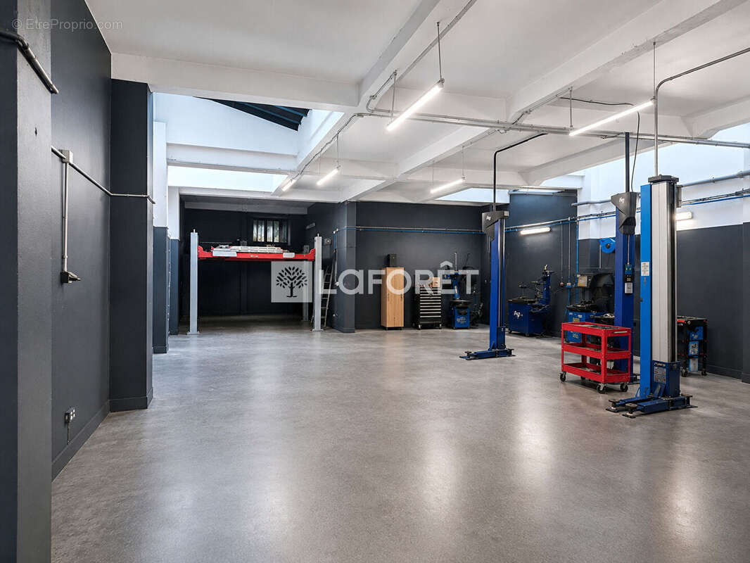 Local commercial Chambery 400 m2 - photo 10