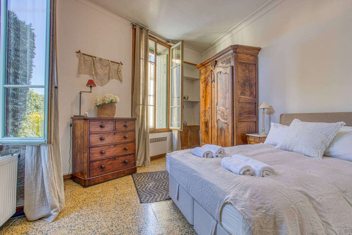 Maison à UZES