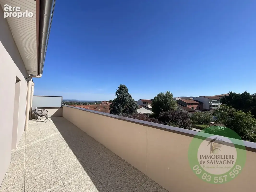 A vendre Superbe T4 avec terrasse de 97 m2, centre La Tour de Salvagny - photo 6