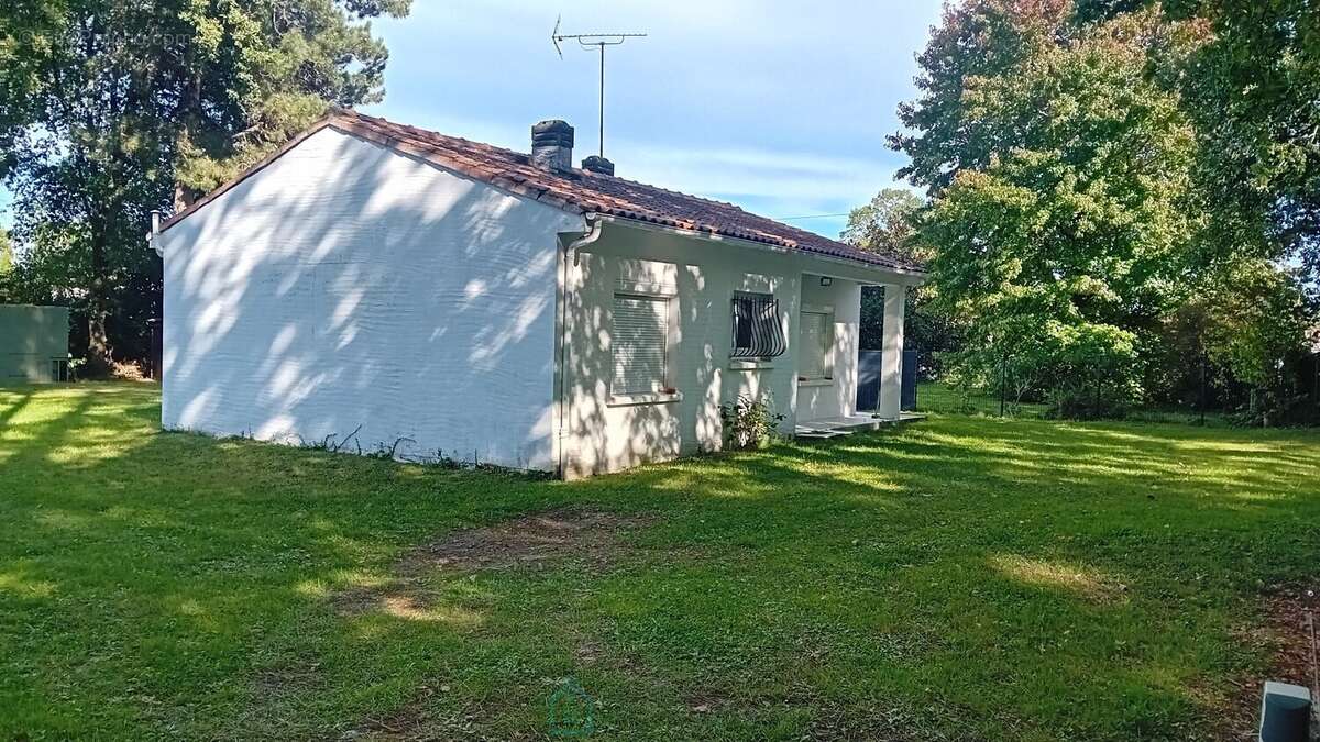 Terrain à SAINT-PALAIS-SUR-MER