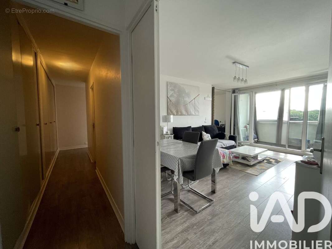 Photo 8 - Appartement à TAVERNY