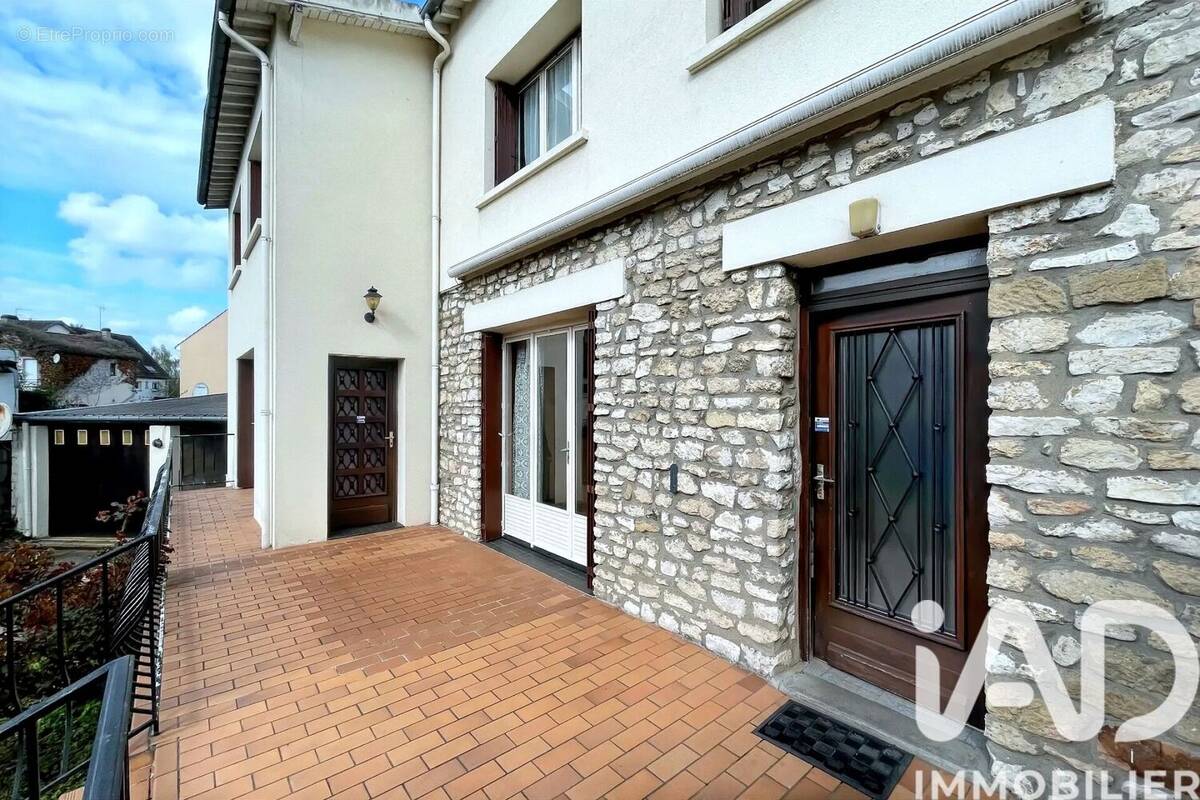 Photo 1 - Maison à LIMAY