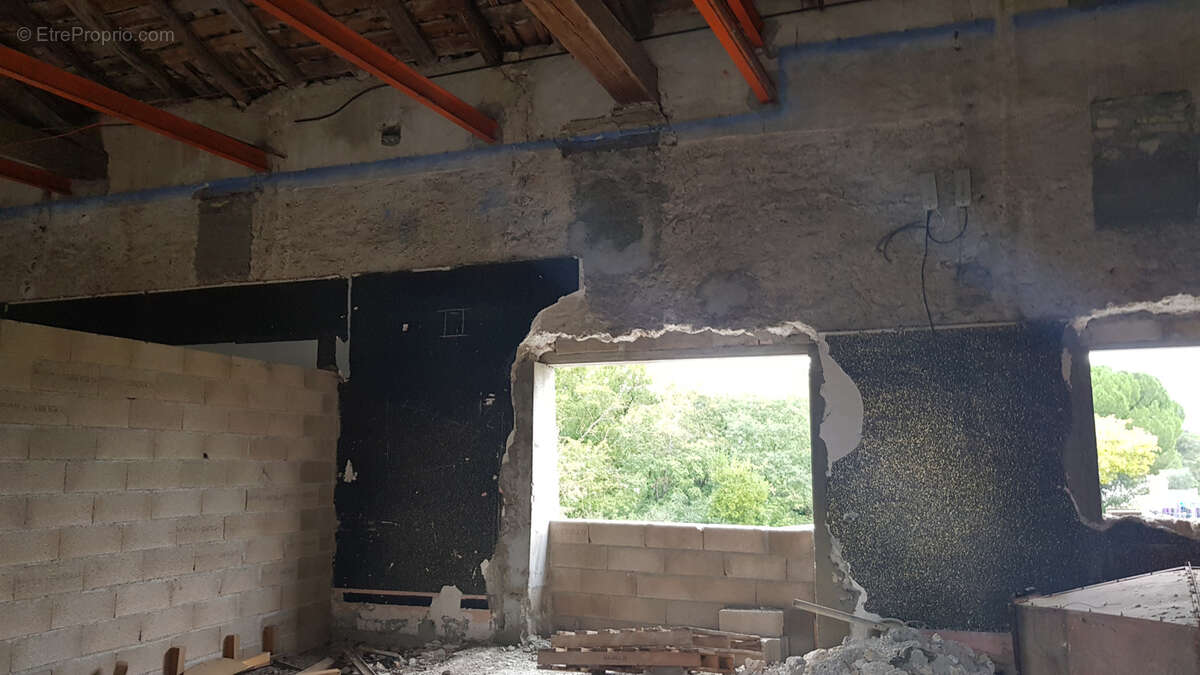 Appartement à SAINT-CHAPTES