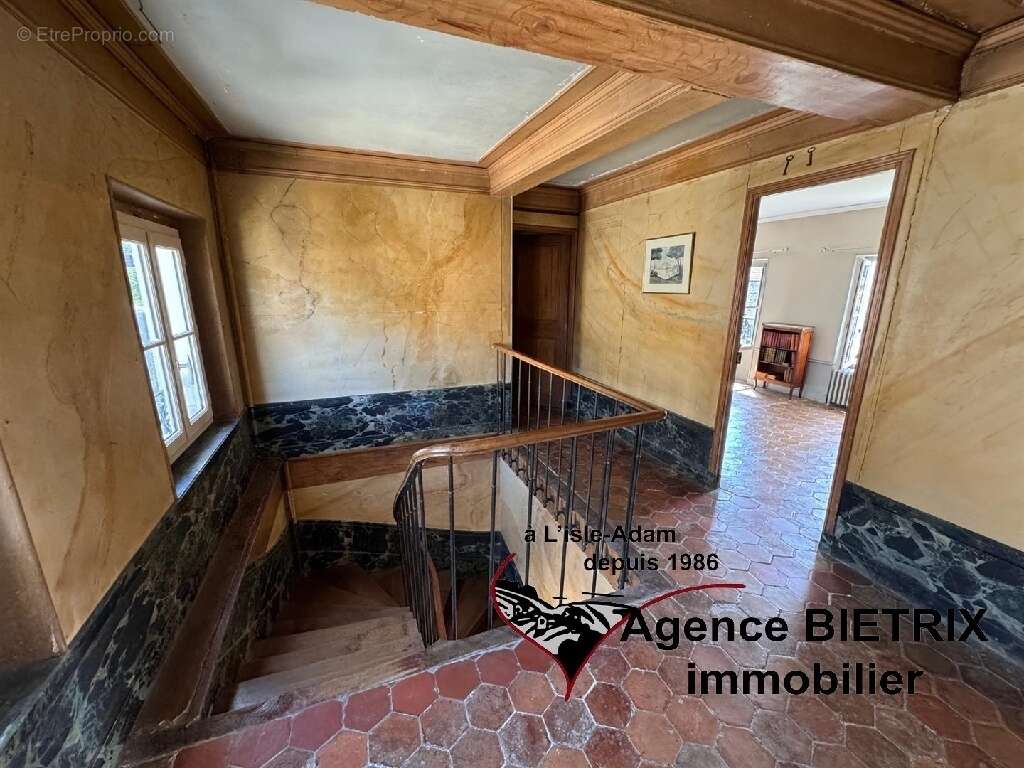 Maison à NESLES-LA-VALLEE