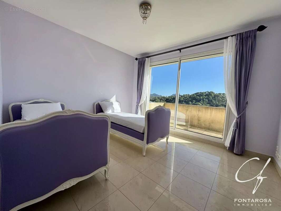 Maison à SAINT-RAPHAEL