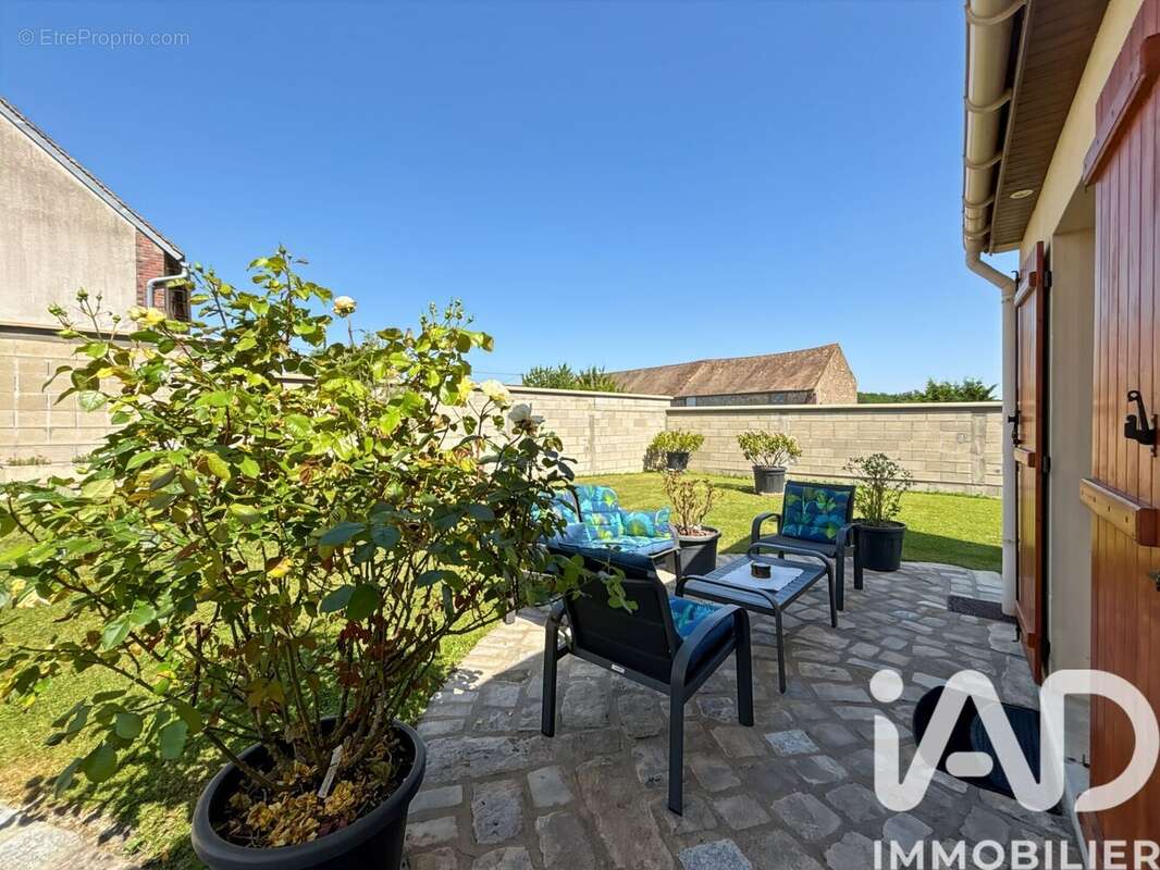 Maison 102 m² à Lixy  - photo 2